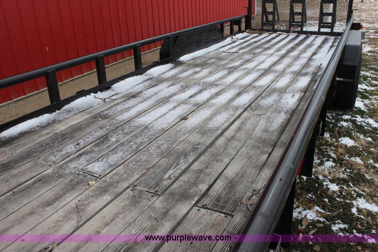 image for item E8388 2010 Kearney 24' equipment trailer