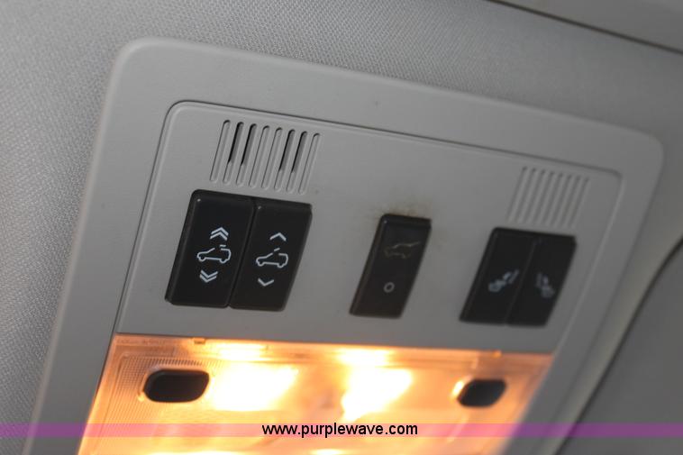 image for item E8440 2007 GMC Yukon Denali SUV