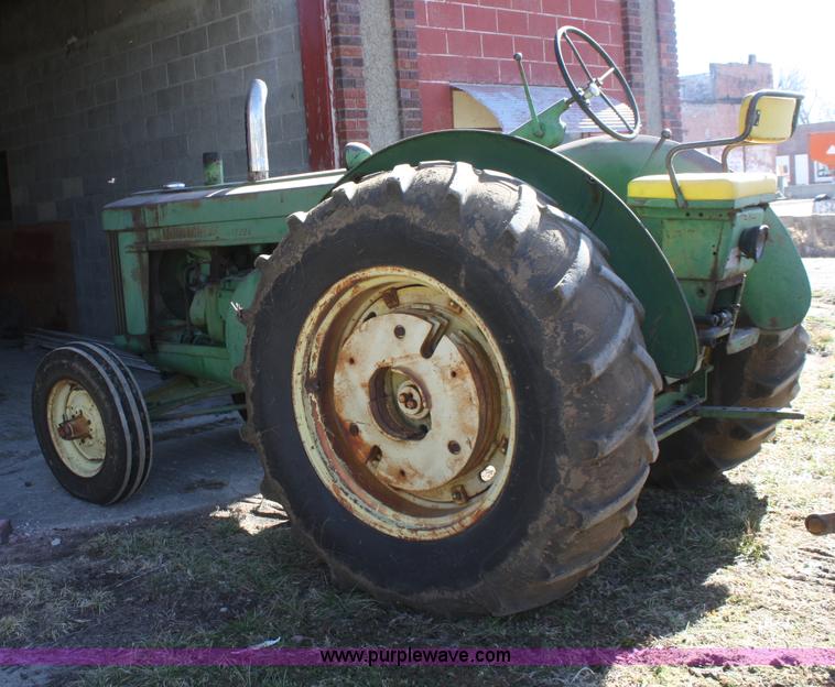 image for item F2823 1953 John Deere R tractor
