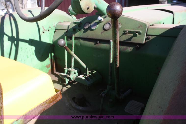 image for item F2823 1953 John Deere R tractor