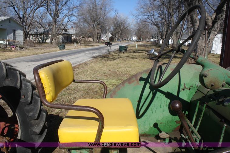 image for item F2823 1953 John Deere R tractor