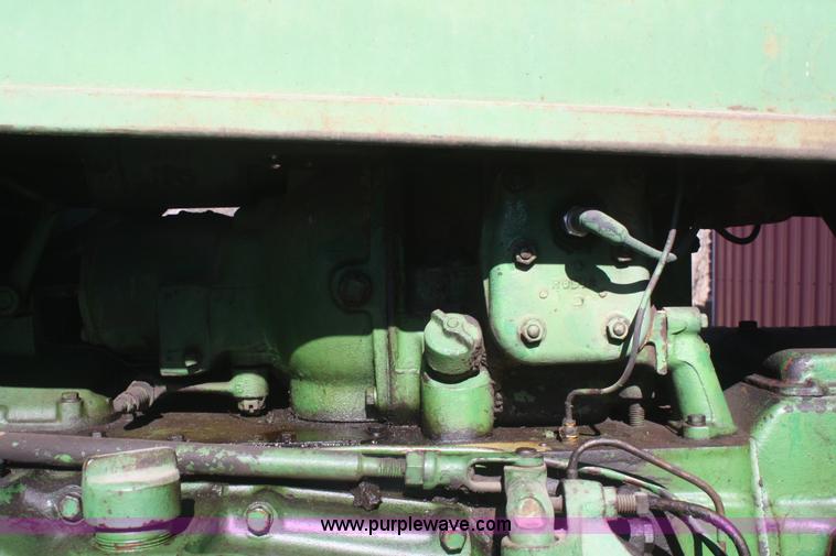 image for item F2823 1953 John Deere R tractor