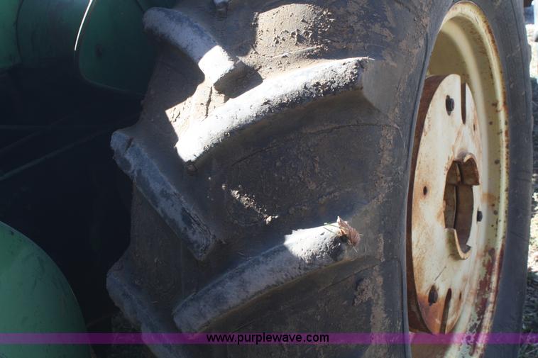 image for item F2823 1953 John Deere R tractor