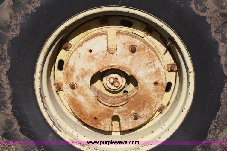 image for item F2823 1953 John Deere R tractor