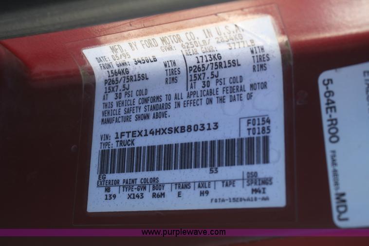 image for item F2832 1995 Ford F150 XLT SuperCab pickup truck