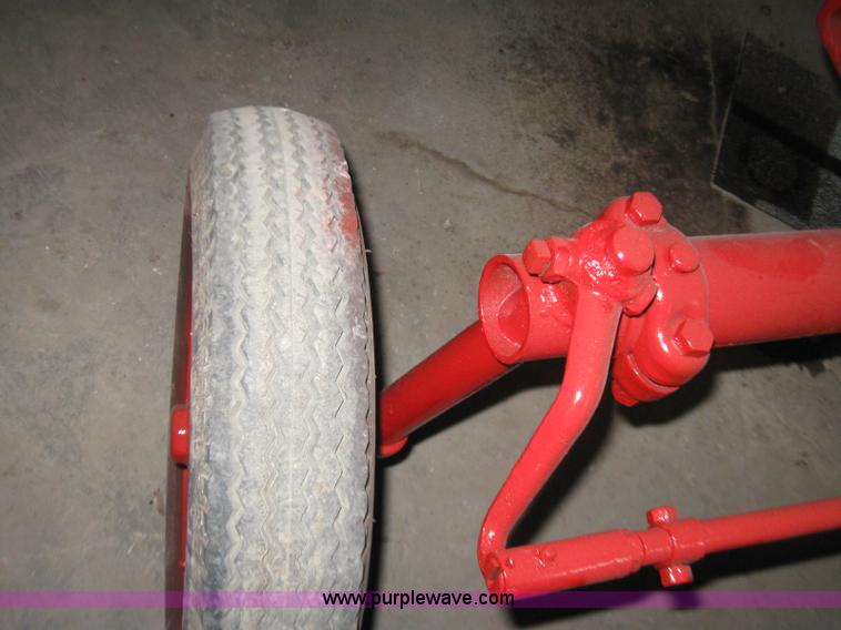 image for item F2834 1948 Farmall FCUB tractor