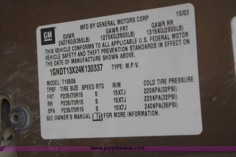 image for item F2877 2004 Chevrolet Blazer LS SUV