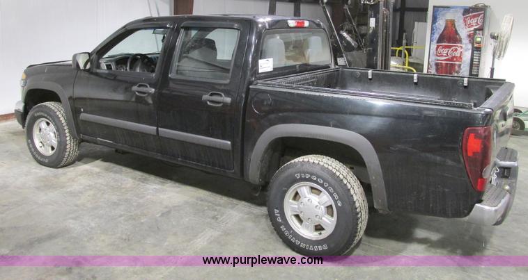 image for item F4188 2006 Chevrolet Colorado Crew Cab pickup truck