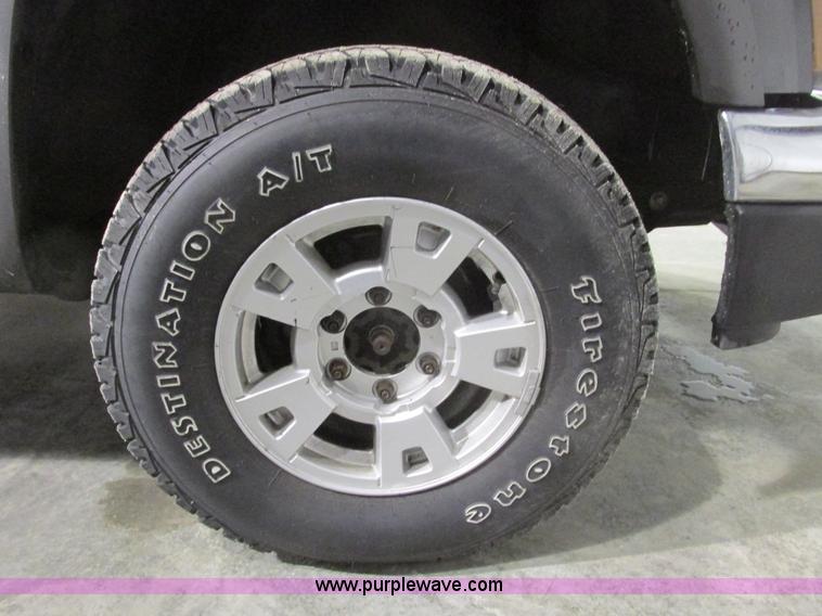 image for item F4188 2006 Chevrolet Colorado Crew Cab pickup truck