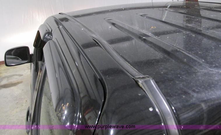 image for item F4188 2006 Chevrolet Colorado Crew Cab pickup truck