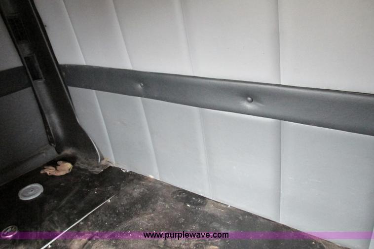 image for item F4713 1996 Volvo WIA semi truck