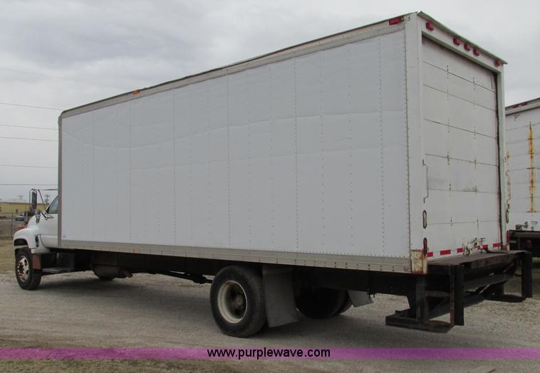 image for item F4715 1999 GMC C6500 box truck