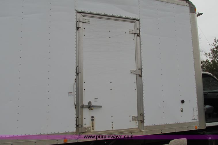 image for item F4715 1999 GMC C6500 box truck