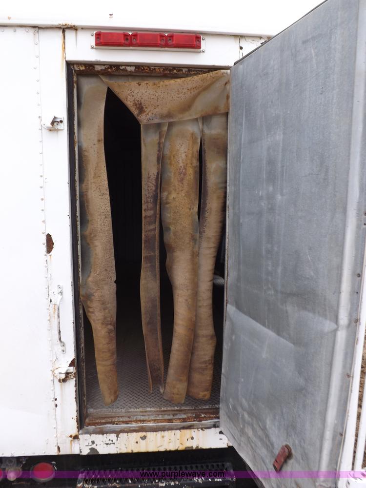 image for item F6376 Refrigerated truck box