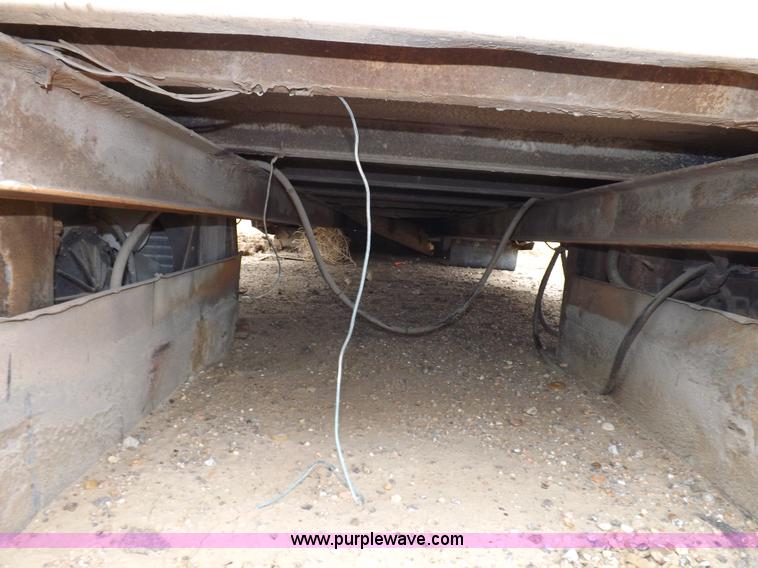 image for item F6376 Refrigerated truck box