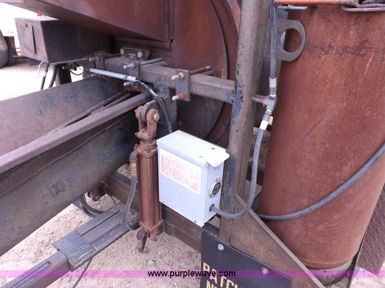 image for item F6378 Western Industries 720 Patchman road maintenance system