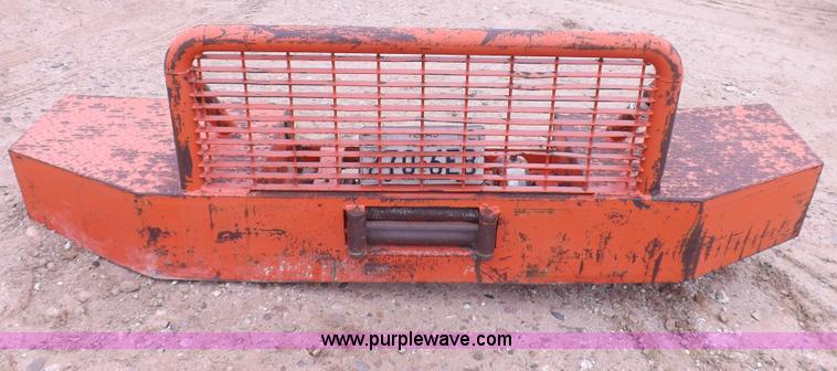 image for item F6381 Heavy duty truck front bumper