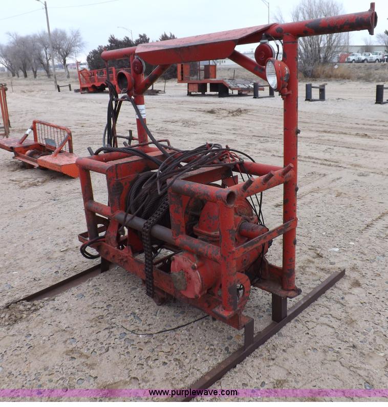 image for item F6384 Heavy duty truck headache rack