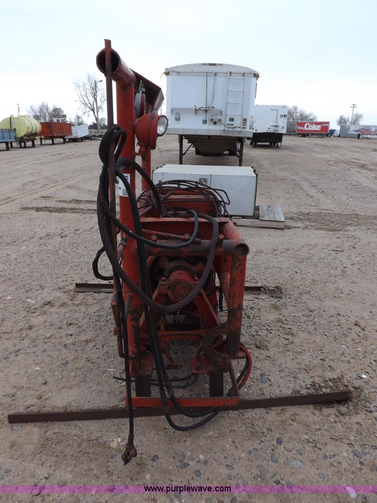 image for item F6384 Heavy duty truck headache rack