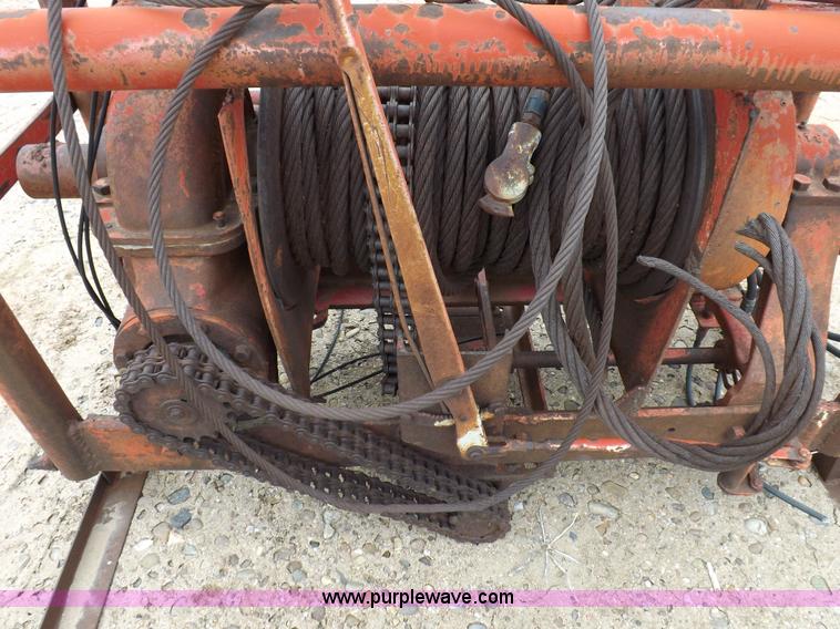 image for item F6384 Heavy duty truck headache rack