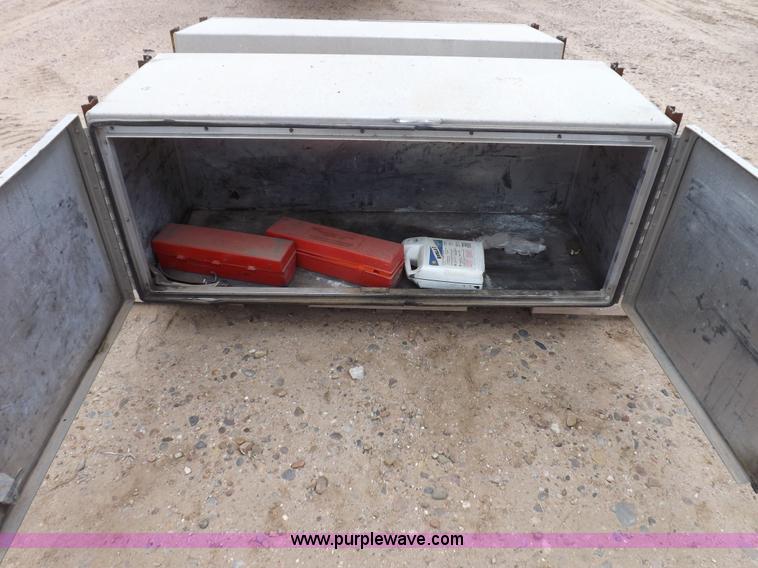 image for item F6385 Merritt aluminum cargo box