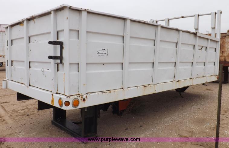 image for item F6388 Framed dump bed with hoist