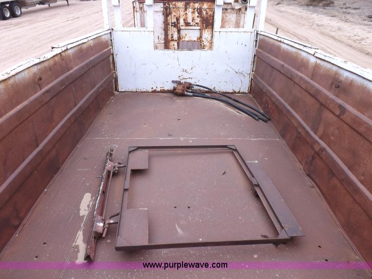 image for item F6388 Framed dump bed with hoist