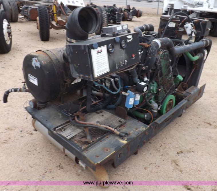 image for item F6392 John Deere 6068H engine and transmission