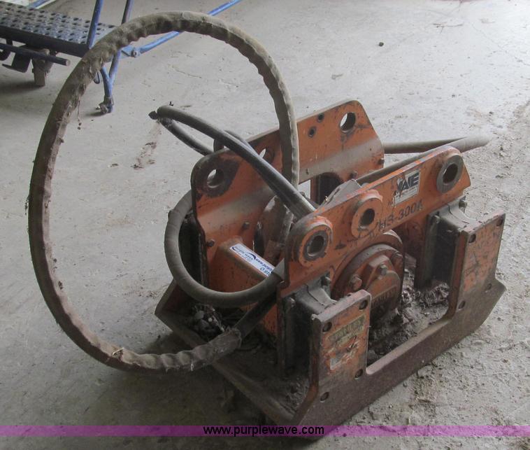 Stanley hydraulic dirt tamper backhoe attachment in Princeton, MO