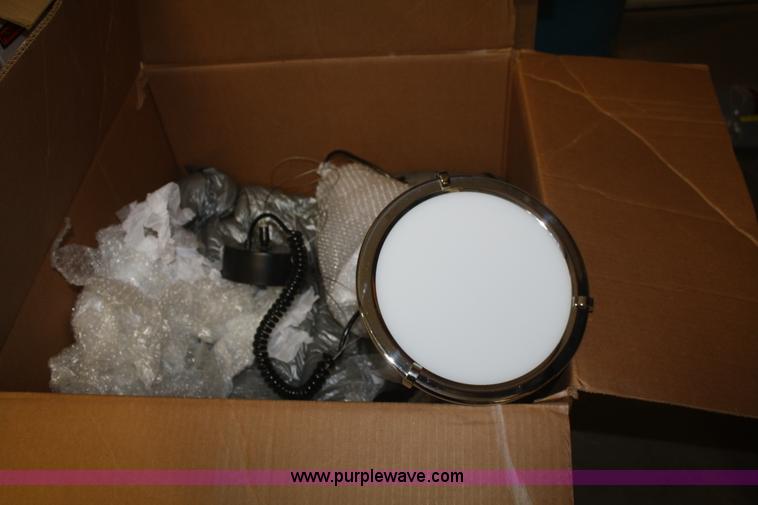 image for item S9890 Commercial lighting