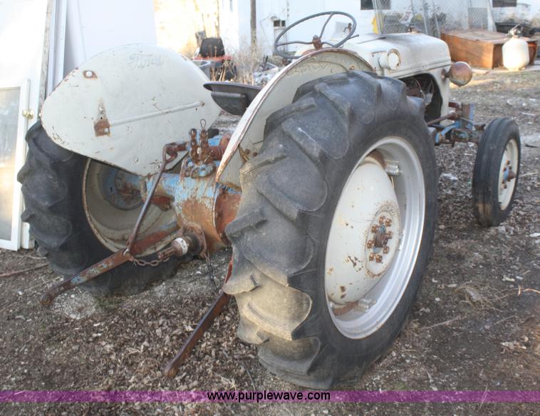 image for item S9976 1952 Ford 8N tractor