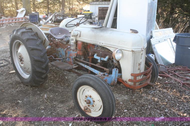image for item S9976 1952 Ford 8N tractor