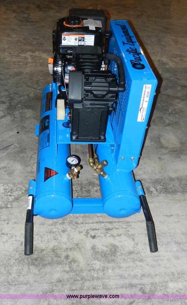image for item X9048 Pacific PAC-2T eight gallon air compressor