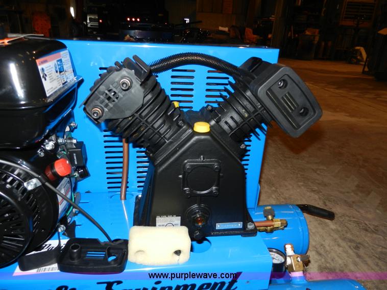 image for item X9048 Pacific PAC-2T eight gallon air compressor