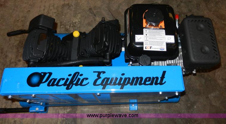 image for item X9048 Pacific PAC-2T eight gallon air compressor