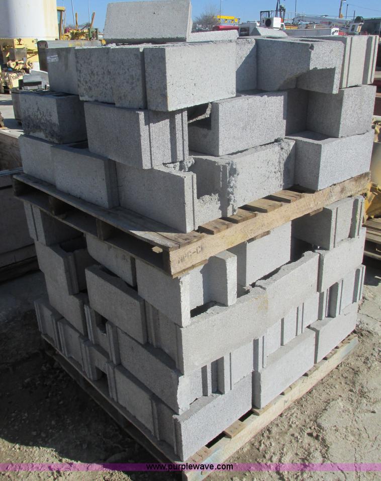 image for item X9993 Assorted concrete cinder blocks
