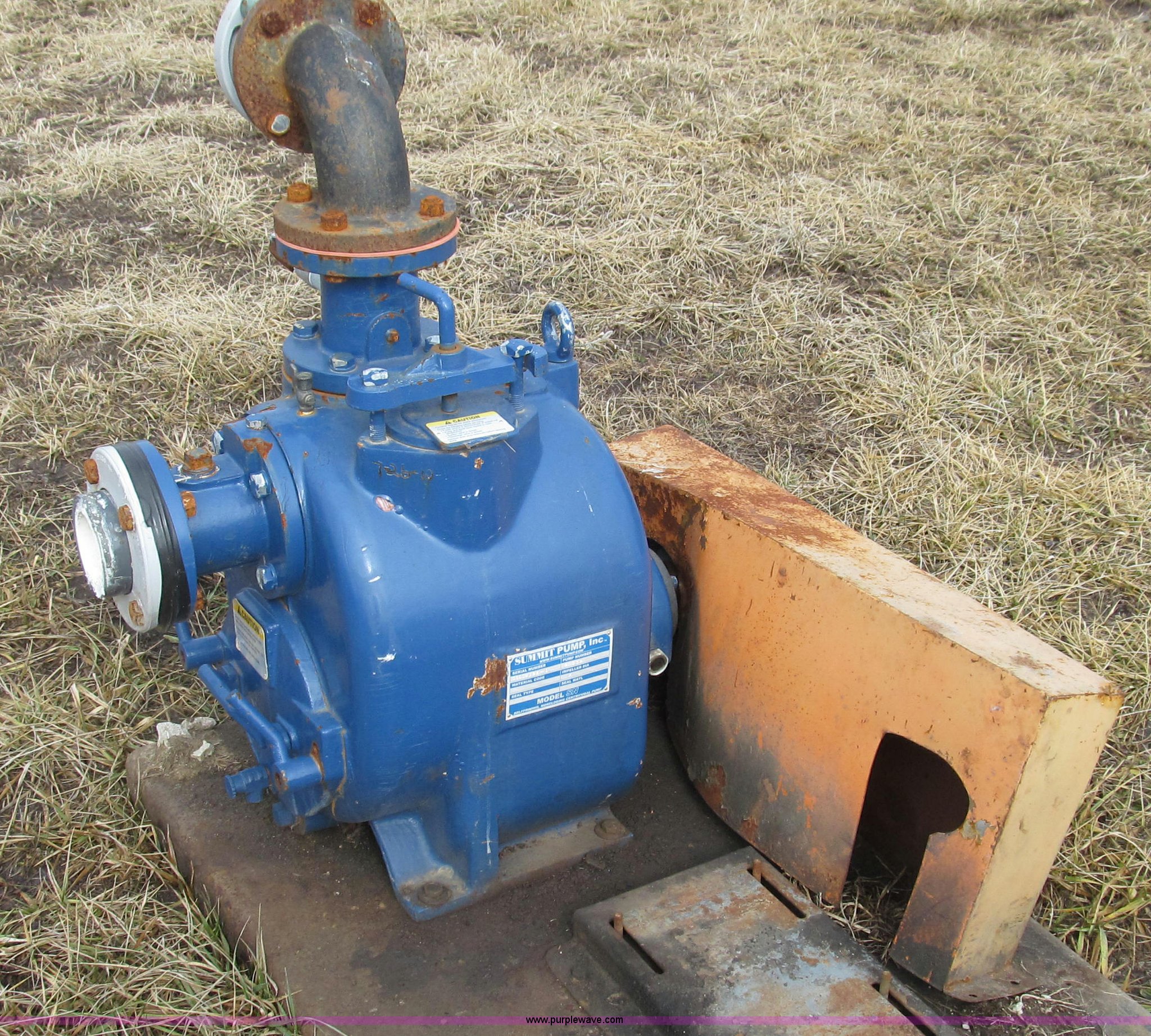 Summit pump on mounting plate in Princeton, MO Item E3752 sold