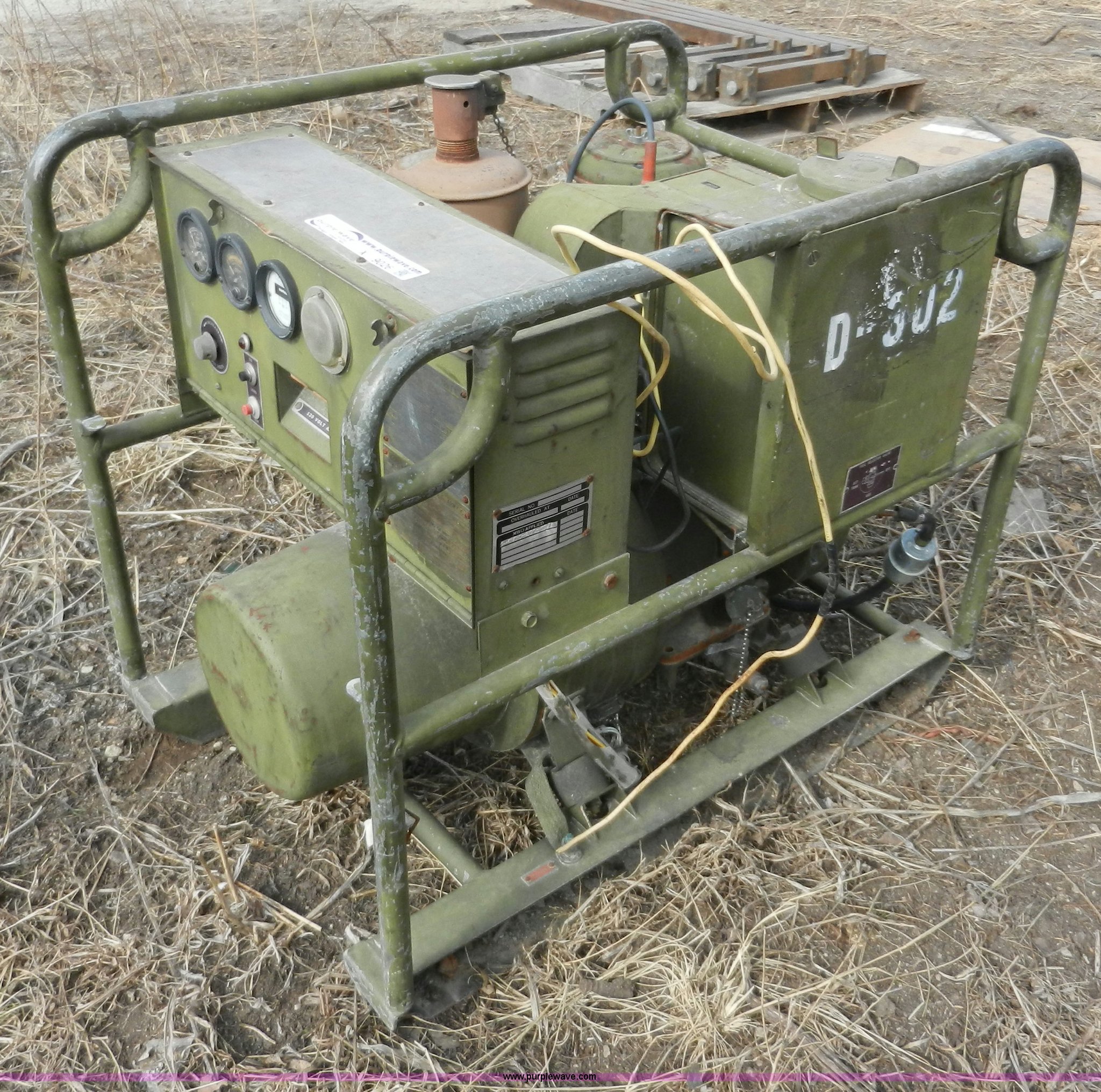 1964 Hollingsworth Army generator in St. Marys, KS Item X9026 sold