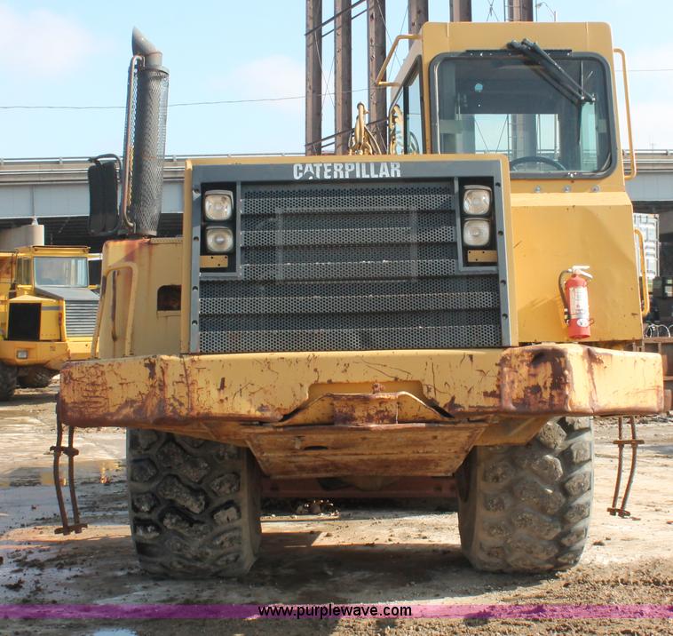 image for item E2814 1998 Caterpillar 615C paddle scraper