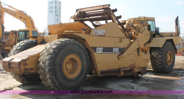 image for item E2814 1998 Caterpillar 615C paddle scraper