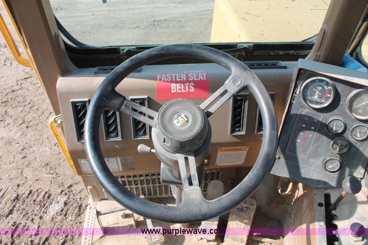 image for item E2814 1998 Caterpillar 615C paddle scraper