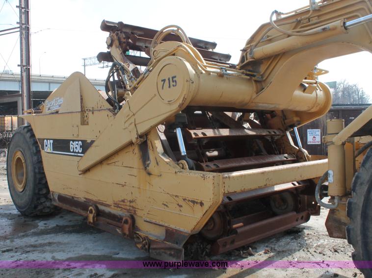 image for item E2814 1998 Caterpillar 615C paddle scraper