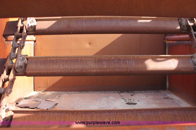 image for item E2814 1998 Caterpillar 615C paddle scraper