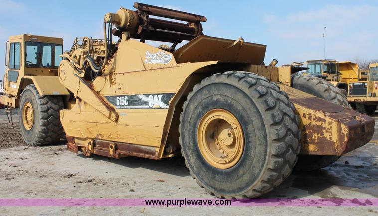 image for item E2814 1998 Caterpillar 615C paddle scraper