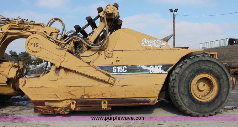 image for item E2814 1998 Caterpillar 615C paddle scraper