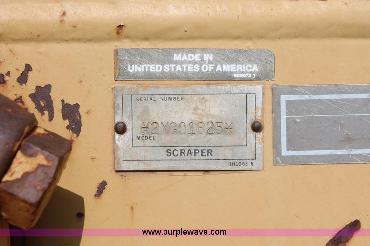 image for item E2814 1998 Caterpillar 615C paddle scraper