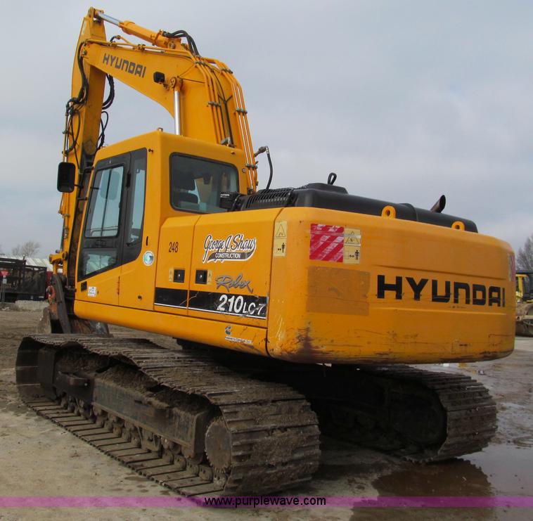 image for item E2815 2004 Hyundai Robex 210LC-7 excavator