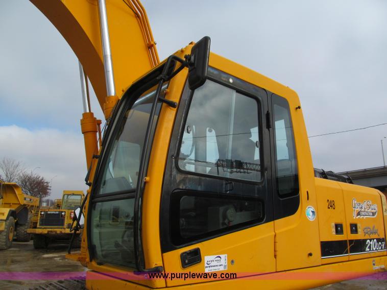 image for item E2815 2004 Hyundai Robex 210LC-7 excavator