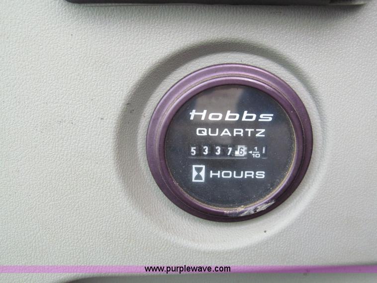 image for item E2815 2004 Hyundai Robex 210LC-7 excavator