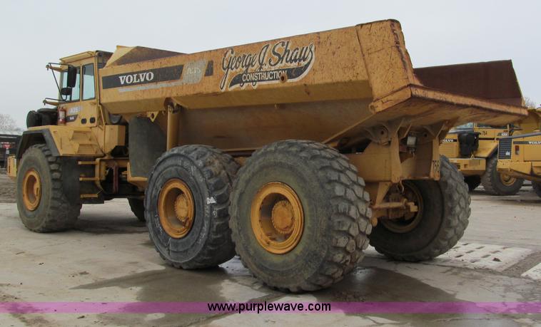 image for item E2816 1995 Volvo A35 articulated dump truck